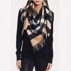 Burberry Cashmere Giant Check Triangle Bandana Scarf / Wrap